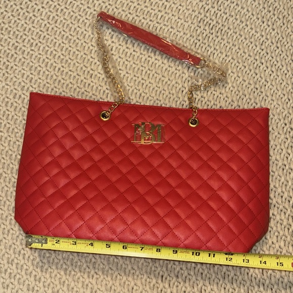 🆕 Badgley Mischka Red Quilted Chain Strap Bag - Vegan Leather - Picture 15 of 15